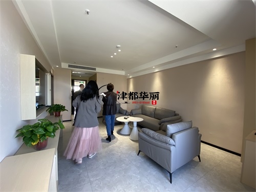 惠农装修公司|惠农程封酒店改造装修现场量尺